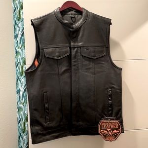 Motorcycle riding leather vest